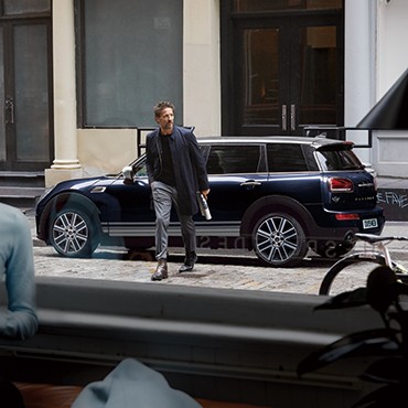 MINI CLUBMAN SAVILE ROW EDITION.